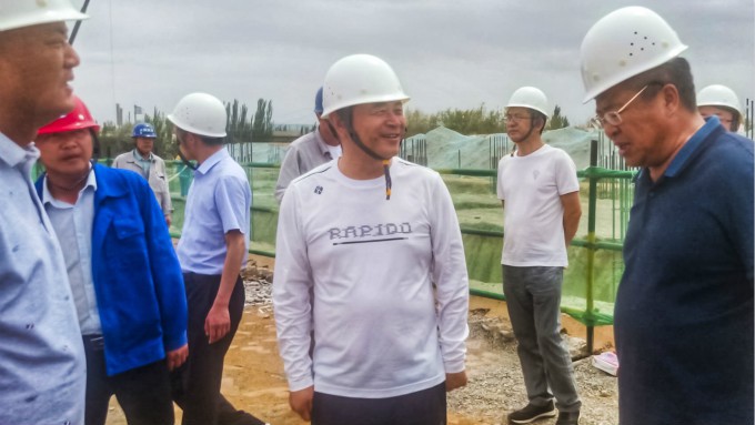 石培文董事長赴古浪八步沙項目現場檢查安全生產工作