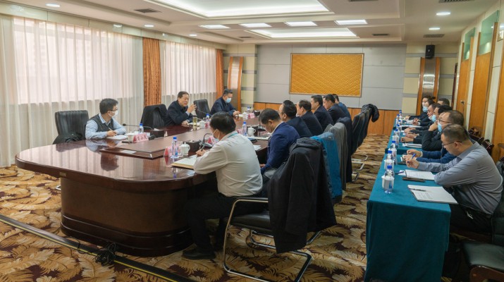 省政府國資委黨委書記、主任吳萬華到蘭州飯店調(diào)研