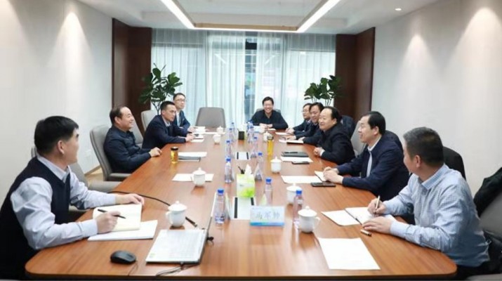 酒泉市肅州區(qū)委副書(shū)記、區(qū)長(zhǎng)王永宏一行到訪集團(tuán)公司