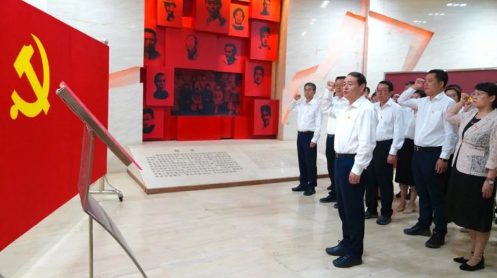 主題教育 | 甘肅文旅領導班子赴蘭州“八辦”紀念館開展革命傳統教育