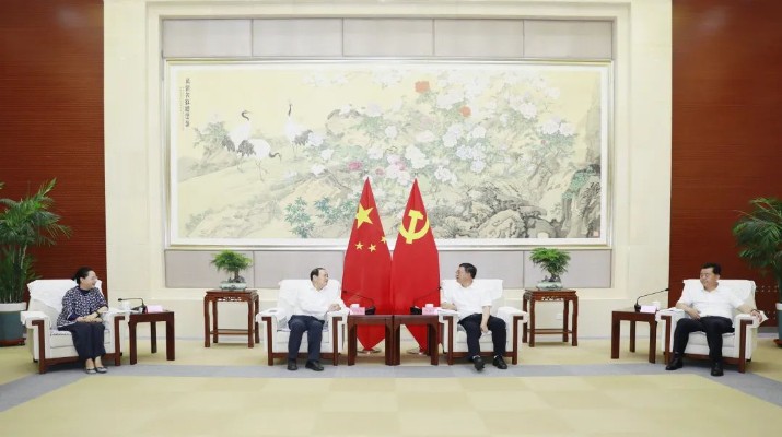 集團黨委書記、董事長石培文一行拜訪定西市委市政府主要領(lǐng)導(dǎo)